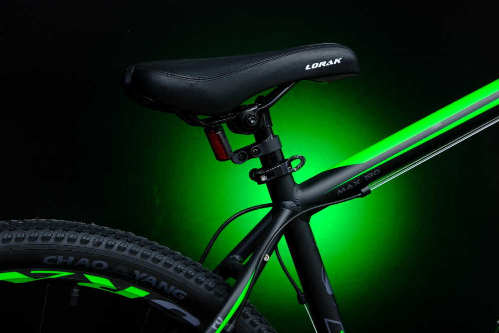 Lorak MAX 190 Матовый Чёрный/Зелёный 17р (на рост 155-173)