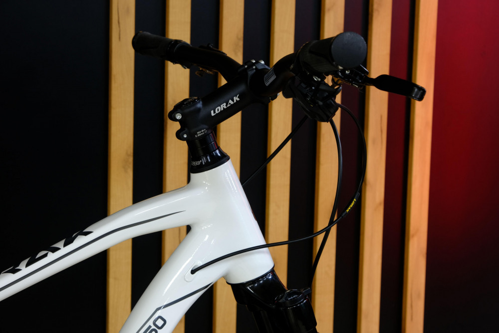 LORAK Sel 9450 SE Белый рама 17 (на рост 155-173)